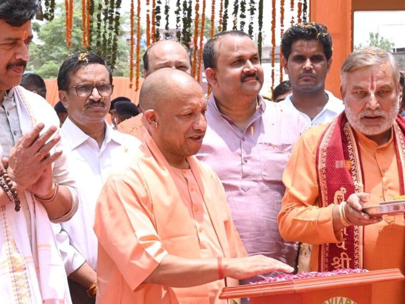 योगी आदित्यनाथ ने नोएडा प्राधिकरण कार्यालय का उद्घाटन किया, 2478 करोड़ की 70 परियोजनाएं दीं