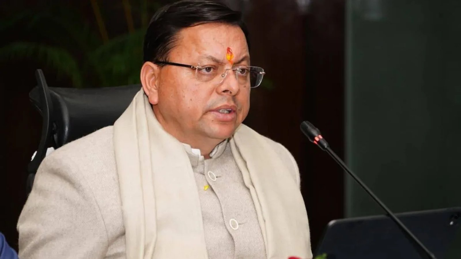 उत्तराखंड: रोपवे परियोजनाओं में देरी पर भड़के सीएम धामी, कार्यदायी संस्थाओं को 15 दिन का अल्टीमेटम