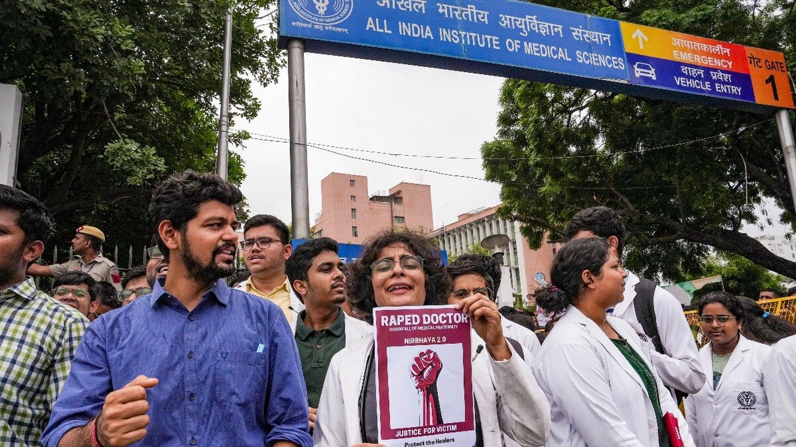 11,403 पदों पर स्नातक पास भर्ती: IBPS क्लर्क के लिए 28 अगस्त से पहले करें आवेदन