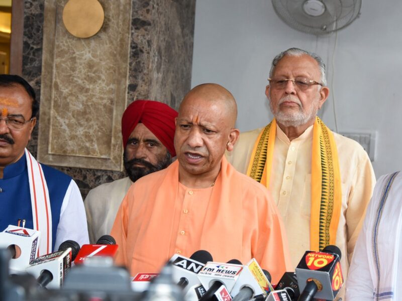 गोरखपुर: सीएम योगी ने किया ₹70 करोड़ की सड़क का लोकार्पण, नेपाल व लखनऊ कनेक्टिविटी होगी सुगम