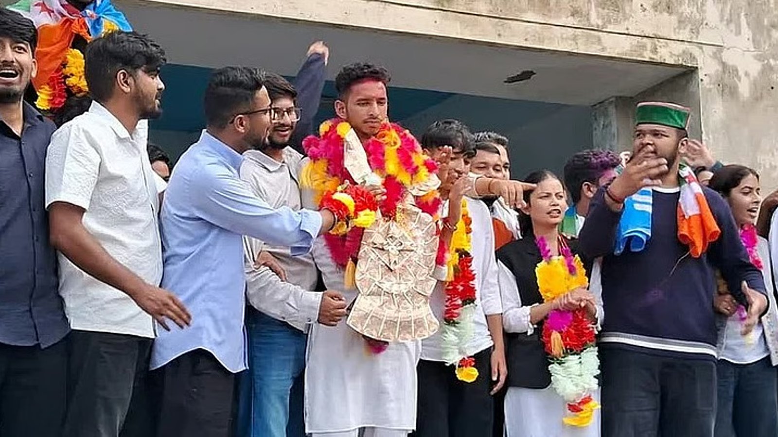 गढ़वाल विवि छात्रसंघ चुनाव में ABVP की हार, कांग्रेस ने बताया 2027 का राजनीतिक संकेत