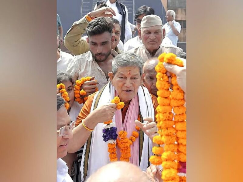 उत्तराखंड लौटे हरीश रावत का भव्य रोडशो, भाजपा ने बताया ‘राजनीतिक ड्रामा’